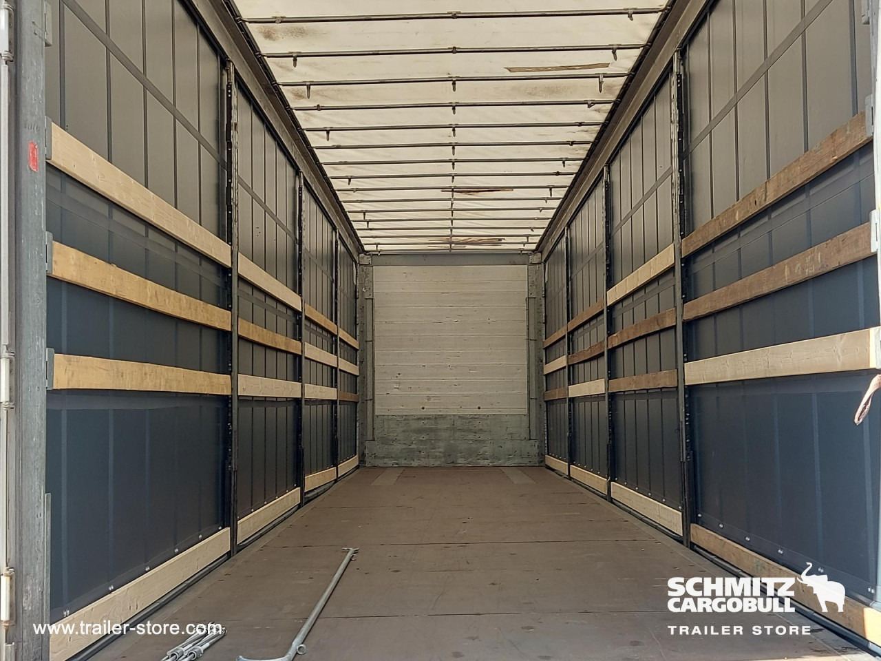 SCHMITZ Tolóponyva Mega - Curtainsider semi-trailer: picture 2 SCHMITZ Tolóponyva Mega - Curtainsider semi-trailer: picture 2