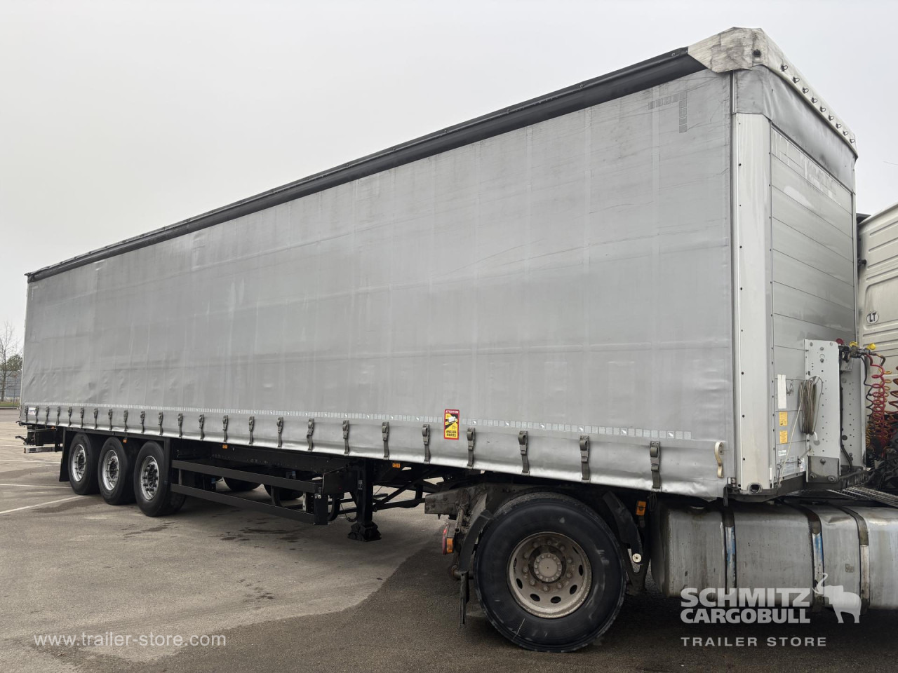 SCHMITZ Curtainsider Standard - Curtainsider semi-trailer: picture 5 SCHMITZ Curtainsider Standard - Curtainsider semi-trailer: picture 5