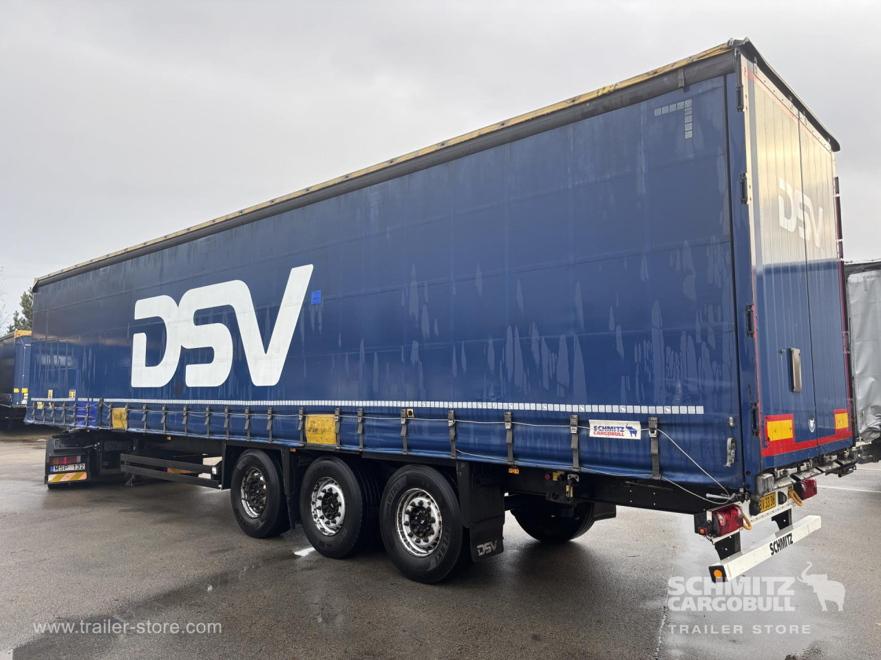 SCHMITZ Curtainsider Standard - Curtainsider semi-trailer: picture 4 SCHMITZ Curtainsider Standard - Curtainsider semi-trailer: picture 4