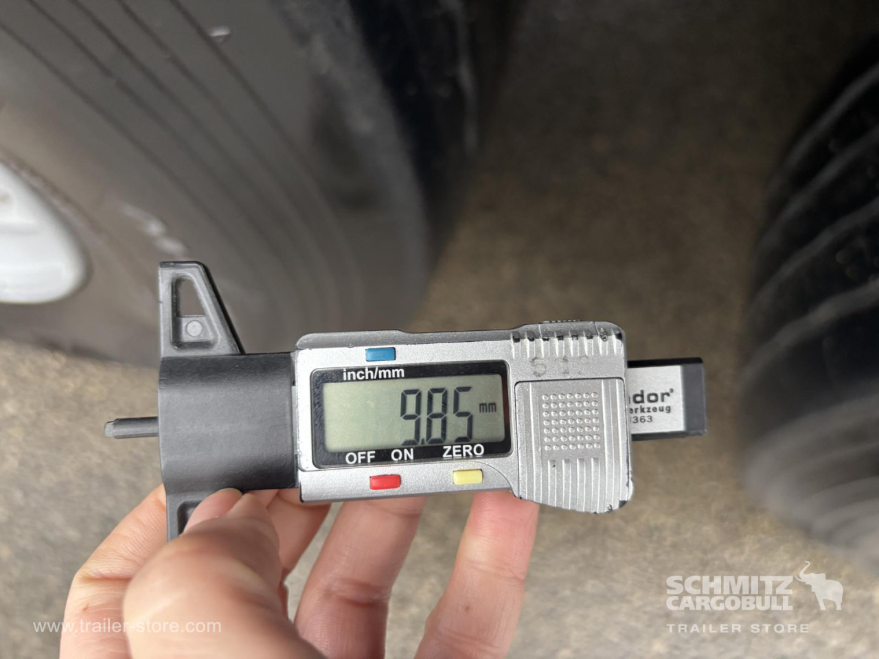 SCHMITZ Curtainsider Standard - Curtainsider semi-trailer: picture 2 SCHMITZ Curtainsider Standard - Curtainsider semi-trailer: picture 2