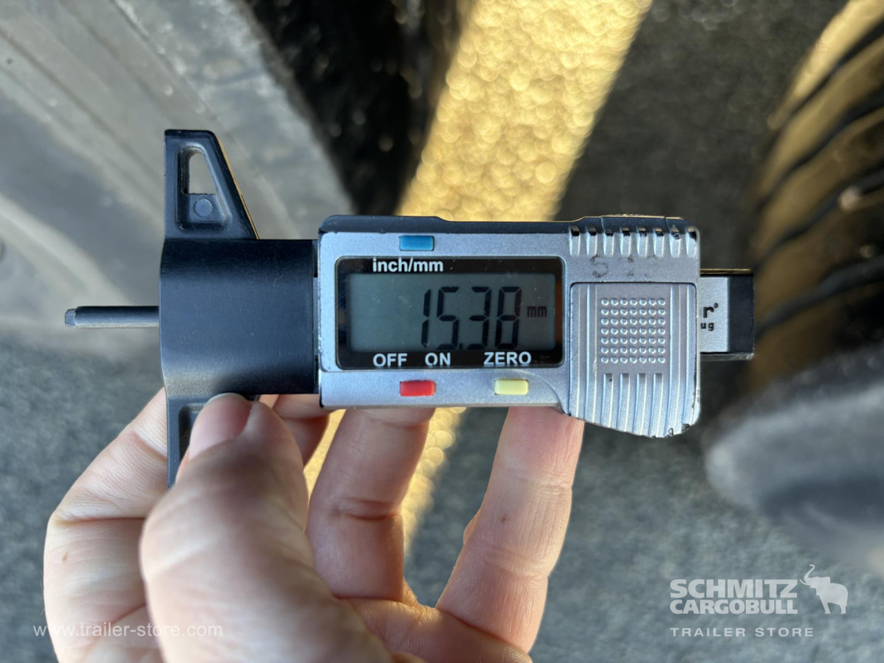 SCHMITZ Curtainsider Standard - Curtainsider semi-trailer: picture 2 SCHMITZ Curtainsider Standard - Curtainsider semi-trailer: picture 2