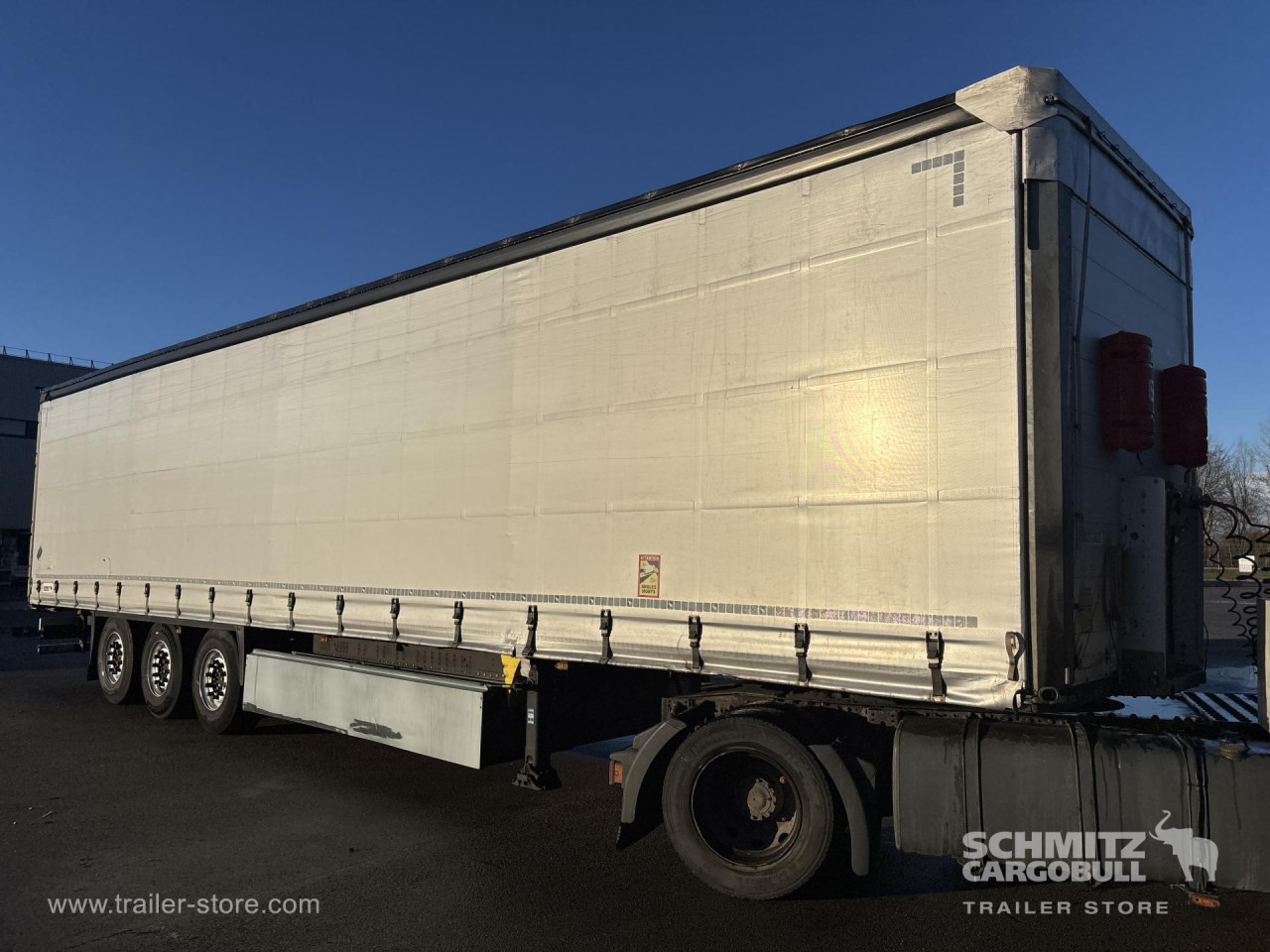 SCHMITZ Curtainsider Standard - Curtainsider semi-trailer: picture 5 SCHMITZ Curtainsider Standard - Curtainsider semi-trailer: picture 5