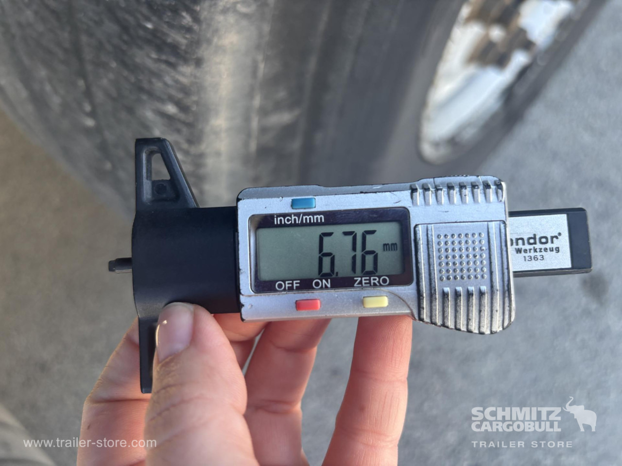 SCHMITZ Curtainsider Standard - Curtainsider semi-trailer: picture 2 SCHMITZ Curtainsider Standard - Curtainsider semi-trailer: picture 2