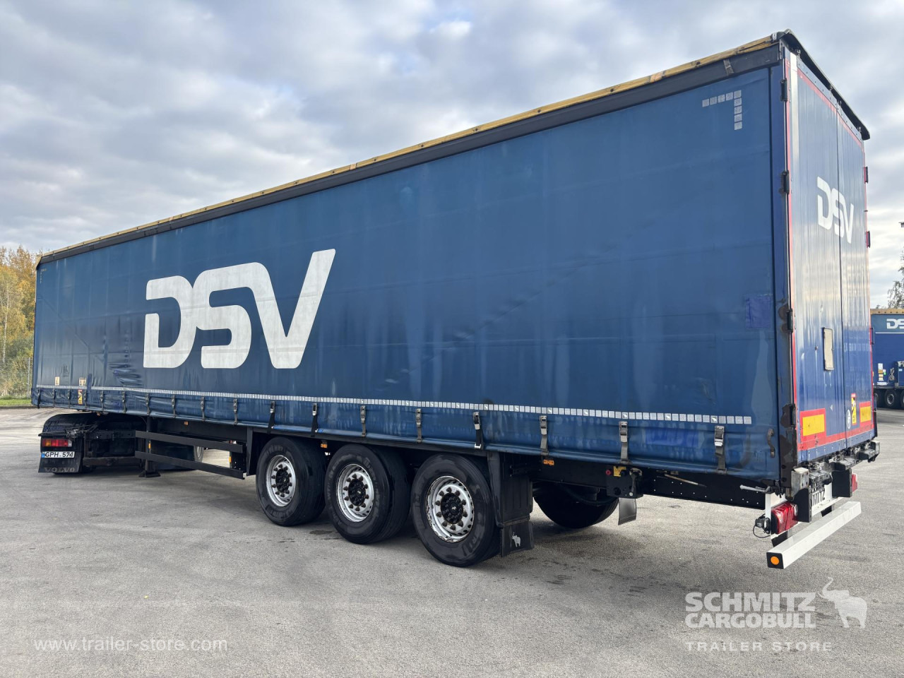 SCHMITZ Curtainsider Standard - Curtainsider semi-trailer: picture 4 SCHMITZ Curtainsider Standard - Curtainsider semi-trailer: picture 4