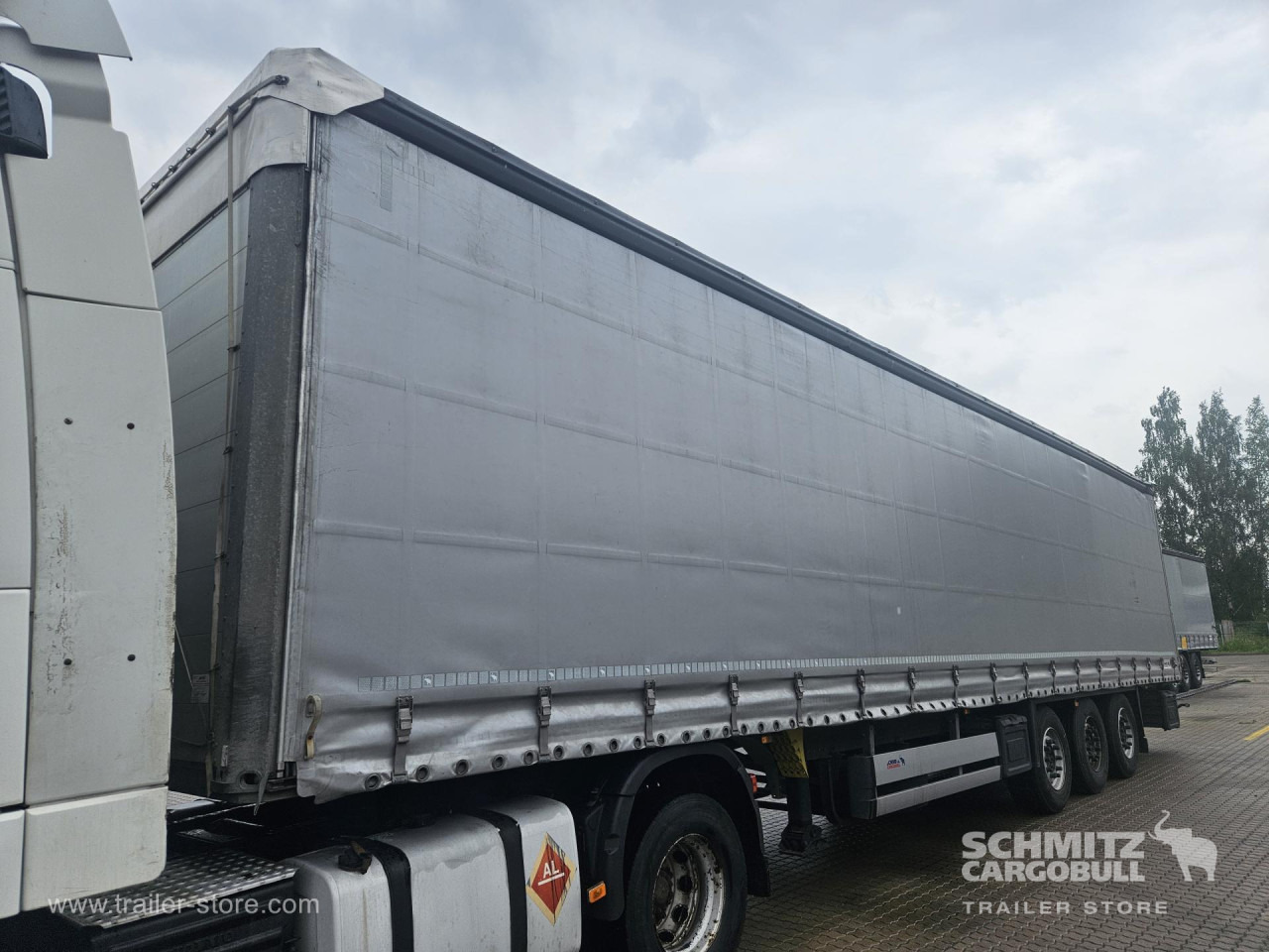 SCHMITZ Curtainsider Standard - Curtainsider semi-trailer: picture 3 SCHMITZ Curtainsider Standard - Curtainsider semi-trailer: picture 3