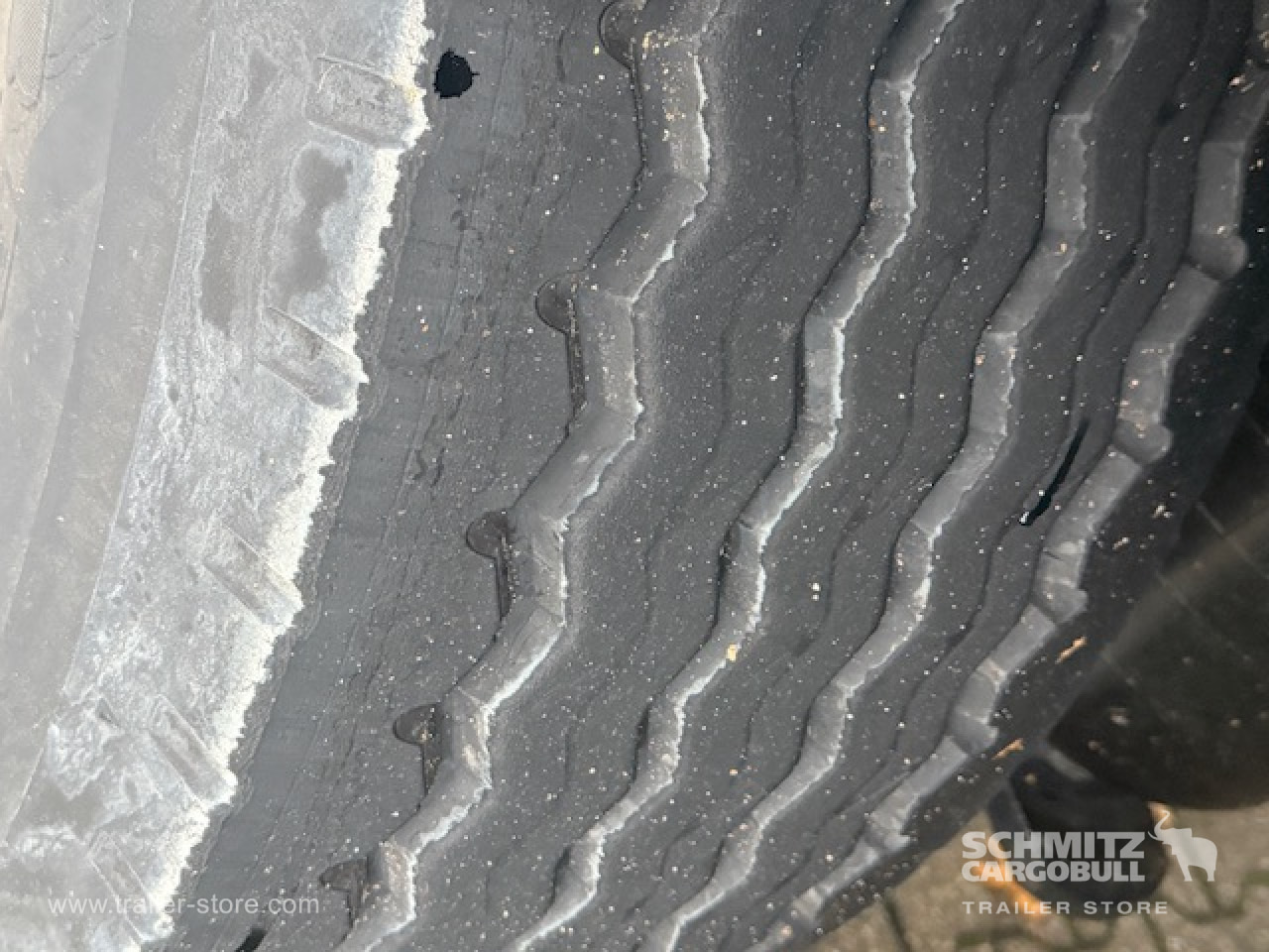 SCHMITZ Oplegger Kasten Standard - Closed box semi-trailer: picture 5 SCHMITZ Oplegger Kasten Standard - Closed box semi-trailer: picture 5