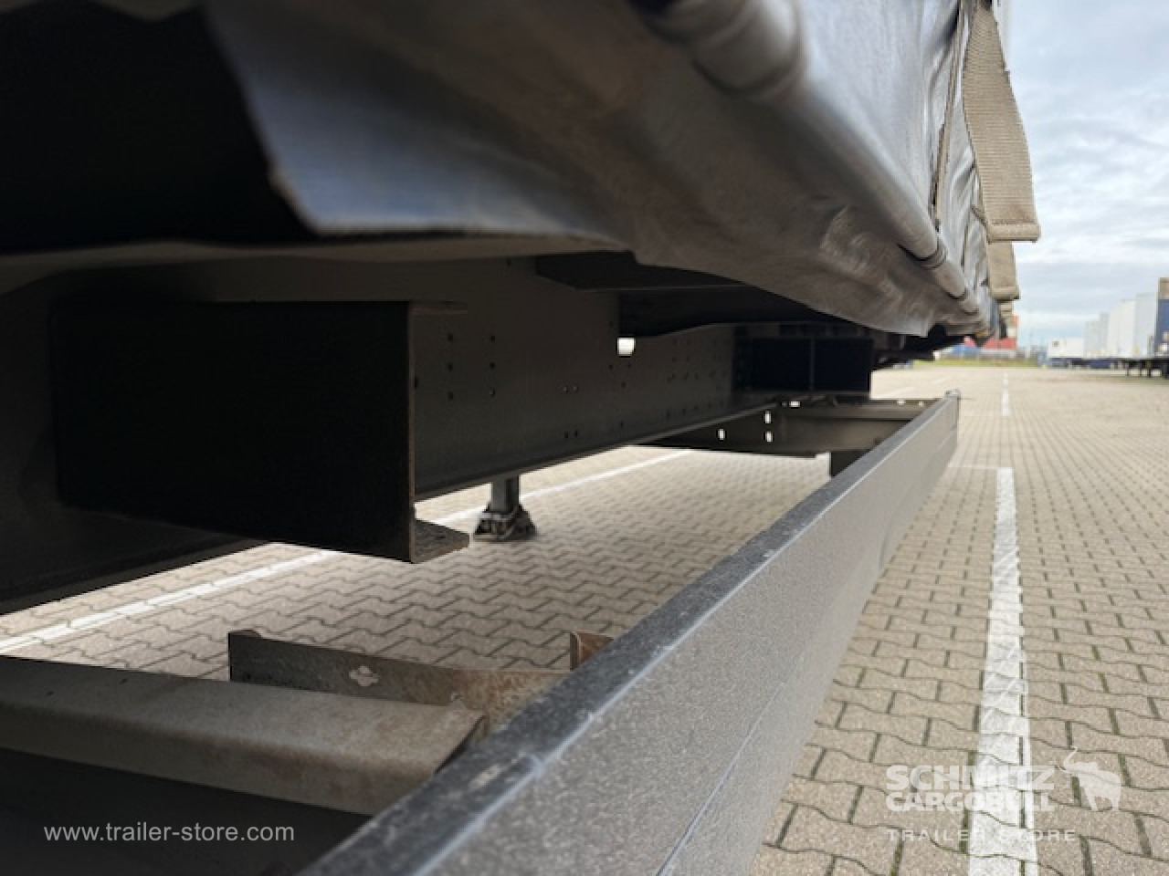 SCHMITZ Oplegger Schuifzeil Mega - Curtainsider semi-trailer: picture 4 SCHMITZ Oplegger Schuifzeil Mega - Curtainsider semi-trailer: picture 4