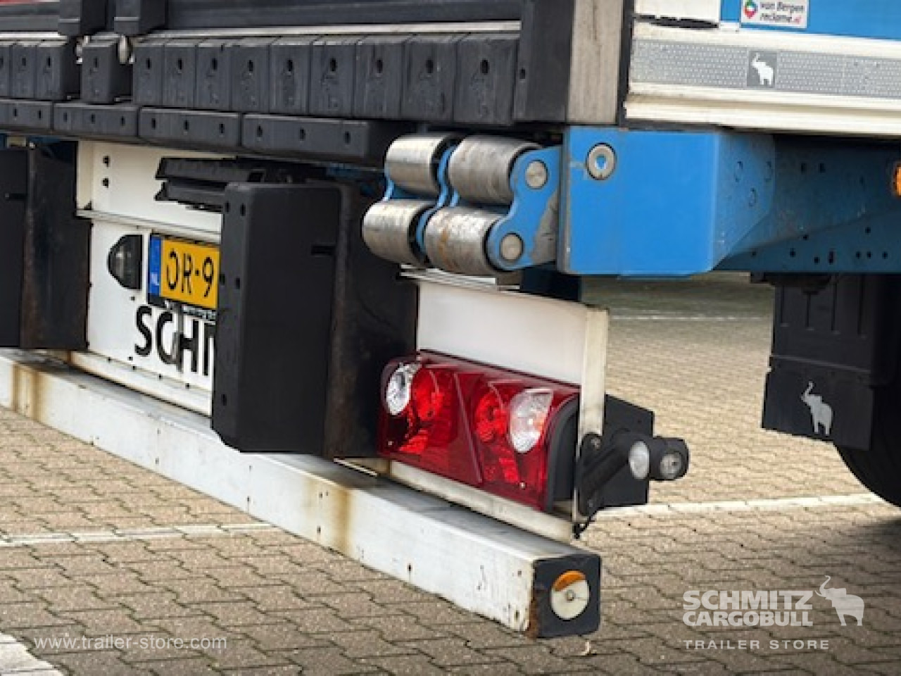 Isothermal semi-trailer SCHMITZ Oplegger Vries Multitemp Double deck: picture 6 Isothermal semi-trailer SCHMITZ Oplegger Vries Multitemp Double deck: picture 6