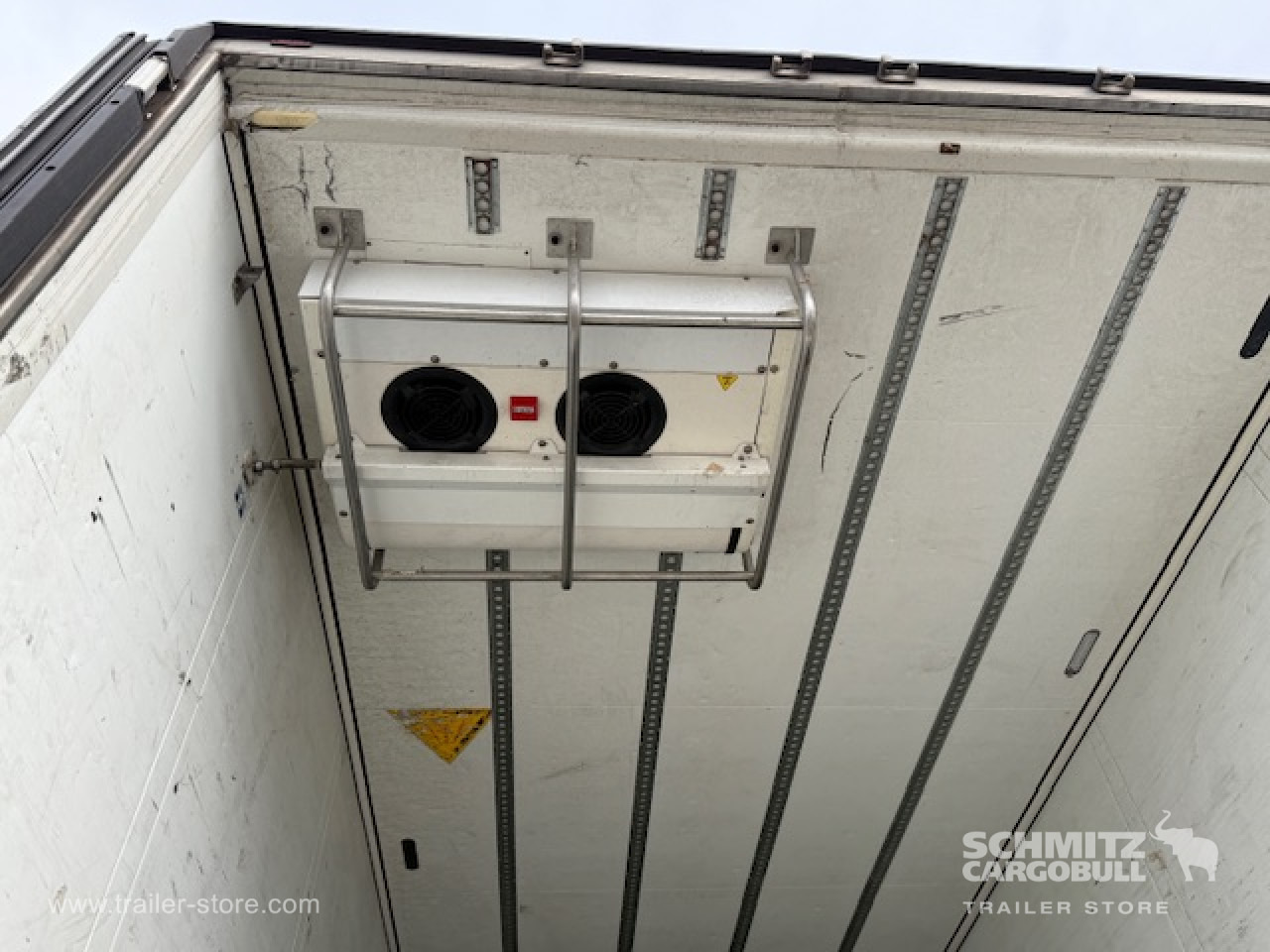 SCHMITZ Oplegger Vries Multitemp - Isothermal semi-trailer: picture 3 SCHMITZ Oplegger Vries Multitemp - Isothermal semi-trailer: picture 3