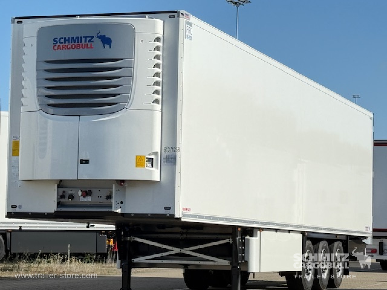 SCHMITZ Oplegger Vries Standard - Isothermal semi-trailer: picture 1 SCHMITZ Oplegger Vries Standard - Isothermal semi-trailer: picture 1