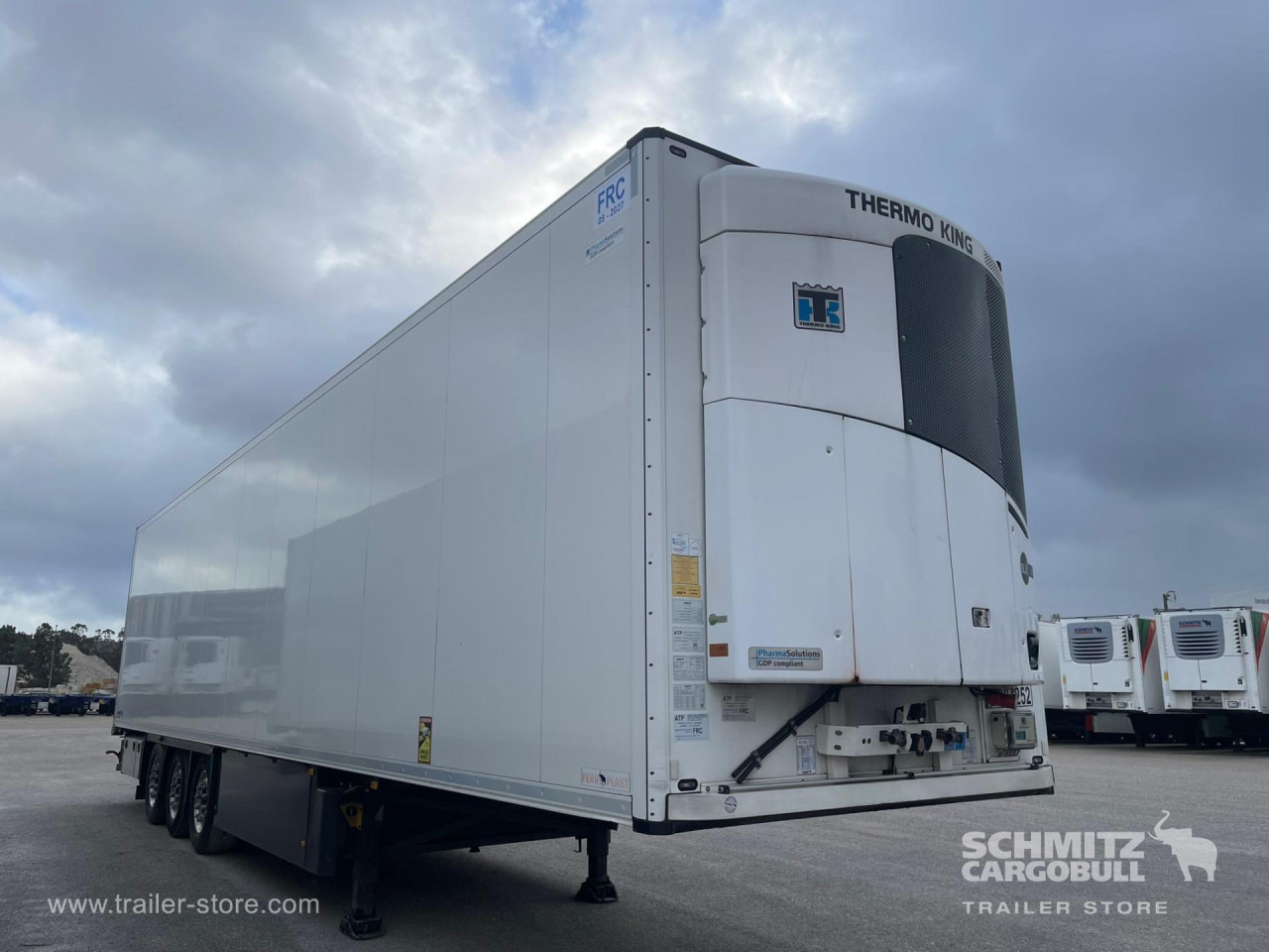 SCHMITZ Reefer Standard Double deck - Isothermal semi-trailer: picture 1 SCHMITZ Reefer Standard Double deck - Isothermal semi-trailer: picture 1
