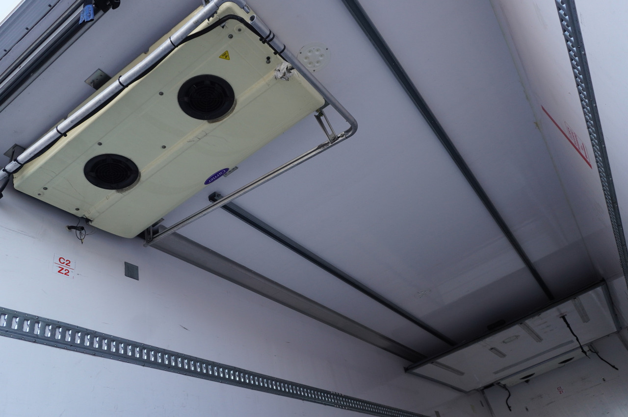 Refrigerator truck DAF LF 290 E6 4×2 / Lamberet refrigerated box 22 pallets / Multitemperature / Carrier Supra 1150 MT: picture 8 Refrigerator truck DAF LF 290 E6 4×2 / Lamberet refrigerated box 22 pallets / Multitemperature / Carrier Supra 1150 MT: picture 8