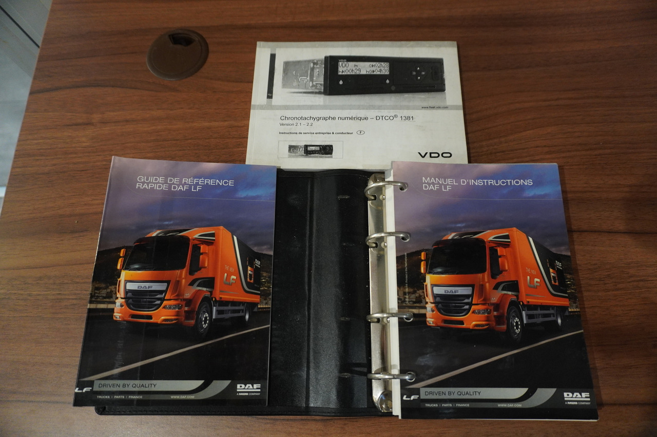 Refrigerator truck DAF LF 290 E6 4×2 / Lamberet refrigerated box 22 pallets / Multitemperature / Carrier Supra 1150 MT: picture 20 Refrigerator truck DAF LF 290 E6 4×2 / Lamberet refrigerated box 22 pallets / Multitemperature / Carrier Supra 1150 MT: picture 20