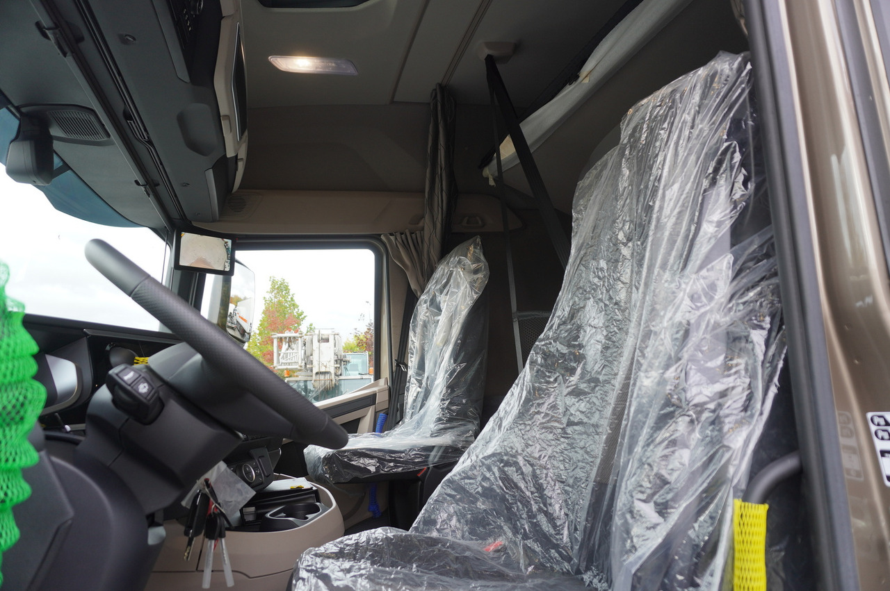 DAF NEW XG 480 6×2 / 2025 / KRONE 20 EPAL Doppelstock Refrigerator / Thermoking T-1000R / No mileage / steered axle - Refrigerator truck: picture 2 DAF NEW XG 480 6×2 / 2025 / KRONE 20 EPAL Doppelstock Refrigerator / Thermoking T-1000R / No mileage / steered axle - Refrigerator truck: picture 2