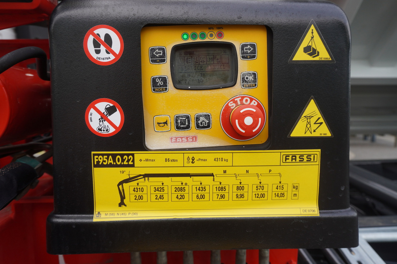 Crane truck IVECO Eurocargo 160-250 / Fassi F95 crane / 120 tho. km / 3-sided tipper: picture 18 Crane truck IVECO Eurocargo 160-250 / Fassi F95 crane / 120 tho. km / 3-sided tipper: picture 18