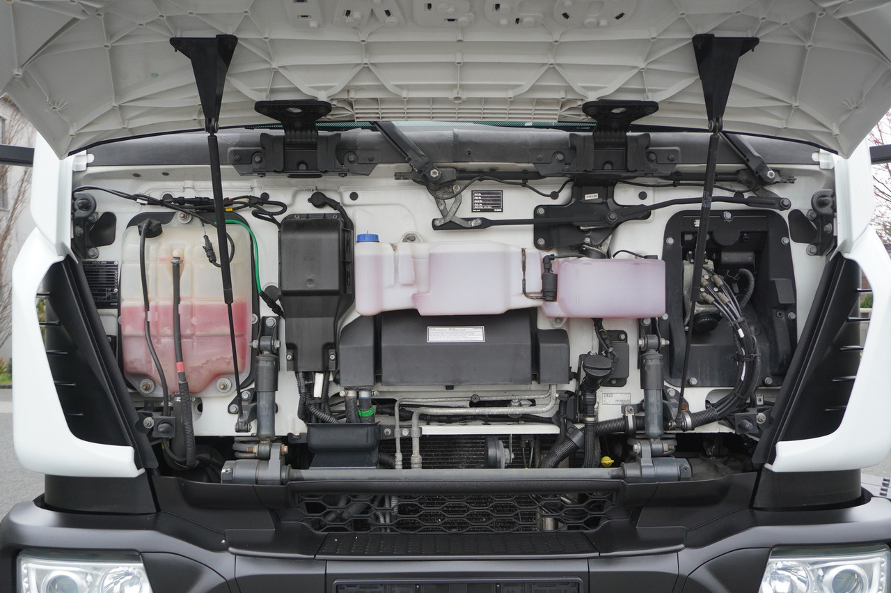 Refrigerator truck IVECO Eurocargo 190-280L E6 / 19t / 19 euro pallets / Bitemperature: picture 23