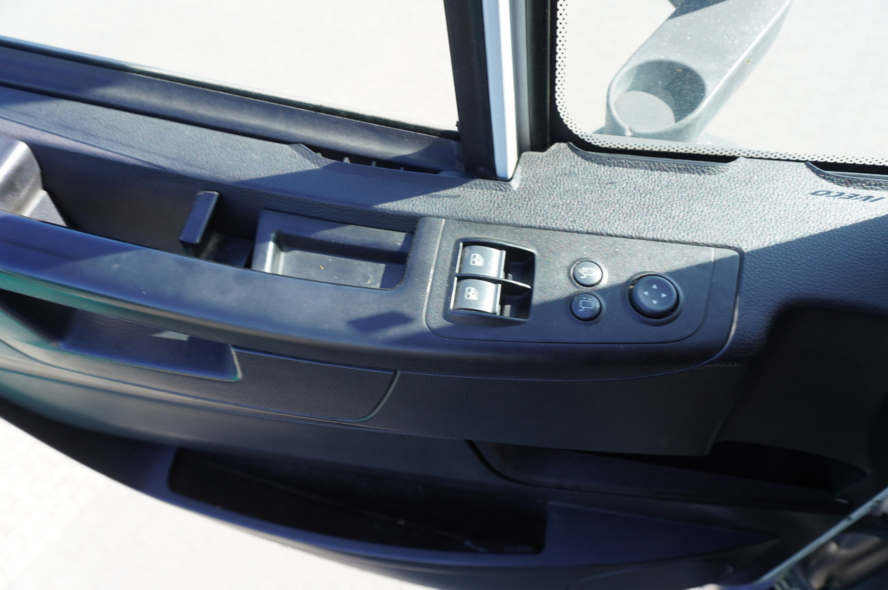 Tow truck IVECO Stralis 360 EEV Tow truck 6x2: picture 18