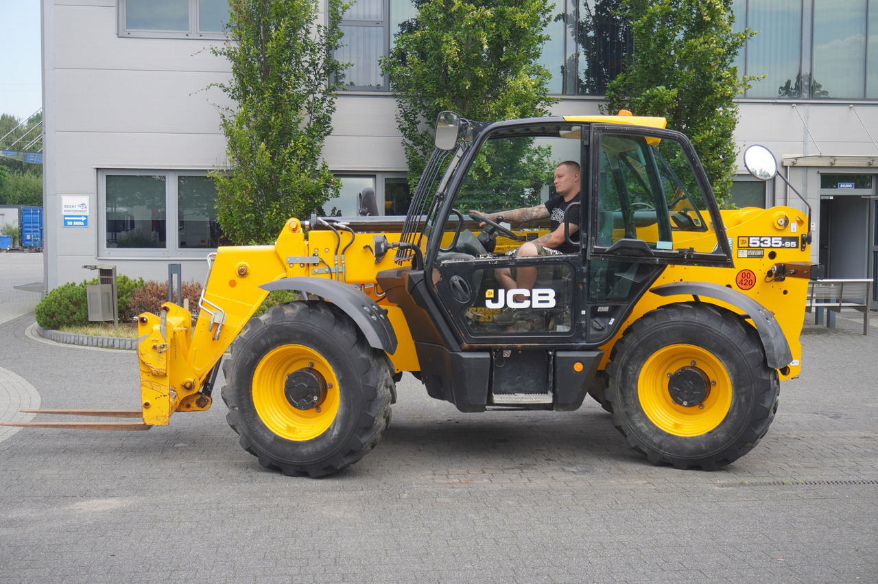 Telescopic wheel loader JCB 535-95 / 3.5 T / range 9.5 m / joystick / 2021: picture 15