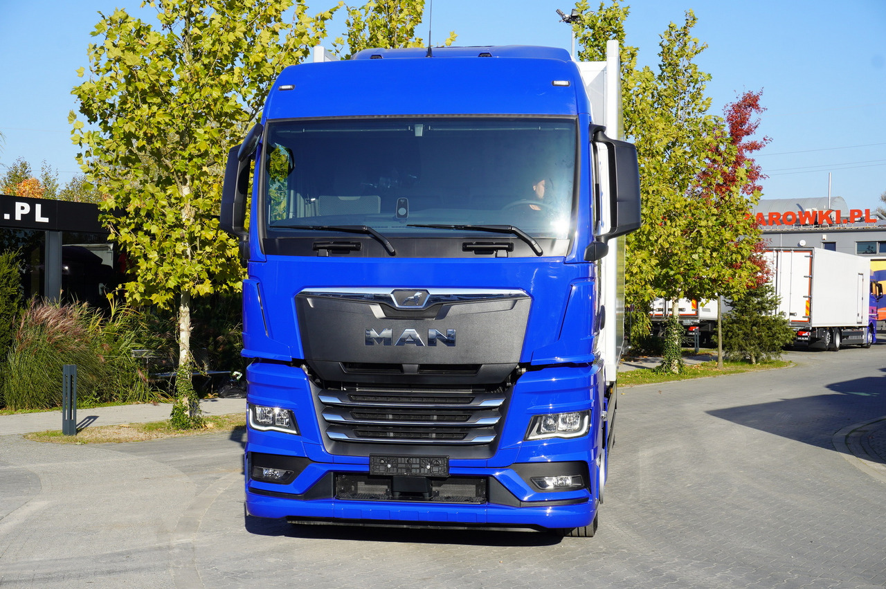 MAN New Refrigerator MAN TGX 26.400 / IGLOOCAR 23 pallets / Carrier Supra 1150 - Refrigerator truck: picture 5 MAN New Refrigerator MAN TGX 26.400 / IGLOOCAR 23 pallets / Carrier Supra 1150 - Refrigerator truck: picture 5