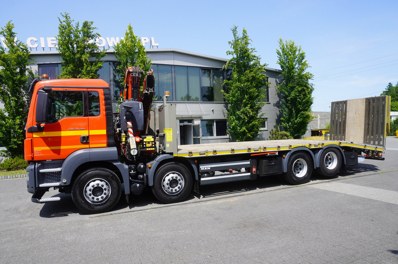 MAN TGS 35.360 E6 8x2 / FASSI F235 crane / 6.5 T cap. / 8.3 m reach - Tow truck: picture 4 MAN TGS 35.360 E6 8x2 / FASSI F235 crane / 6.5 T cap. / 8.3 m reach - Tow truck: picture 4