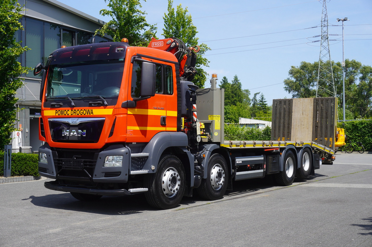 MAN TGS 35.360 E6 8x2 / FASSI F235 crane / 6.5 T cap. / 8.3 m reach - Crane truck: picture 3 MAN TGS 35.360 E6 8x2 / FASSI F235 crane / 6.5 T cap. / 8.3 m reach - Crane truck: picture 3