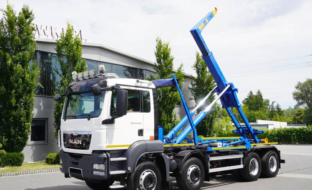 MAN TGS 35.400 8×4 HYVA LIFT 32.56 SE hooklift - Hook lift truck: picture 1 MAN TGS 35.400 8×4 HYVA LIFT 32.56 SE hooklift - Hook lift truck: picture 1