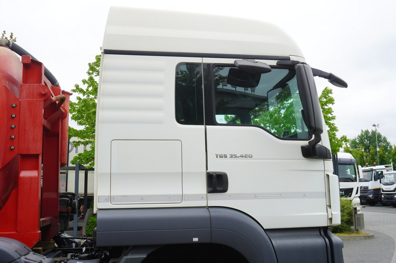 Tank truck MAN TGS 35.420 8×2 / NEW septic barrel 13000 L / 3 steered axles: picture 15