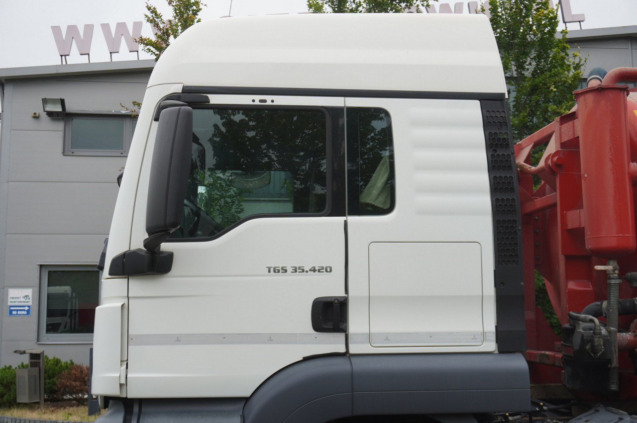 Tank truck MAN TGS 35.420 8×2 / NEW septic barrel 13000 L / 3 steered axles: picture 17