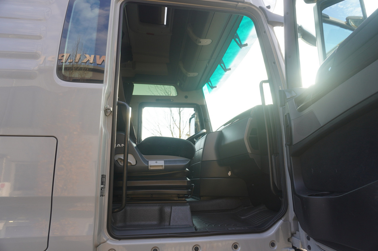 Refrigerator truck MAN TGX 26.480 / 6x2 / Igloocar refrigerator 18 pallets / Thermoking: picture 22 Refrigerator truck MAN TGX 26.480 / 6x2 / Igloocar refrigerator 18 pallets / Thermoking: picture 22