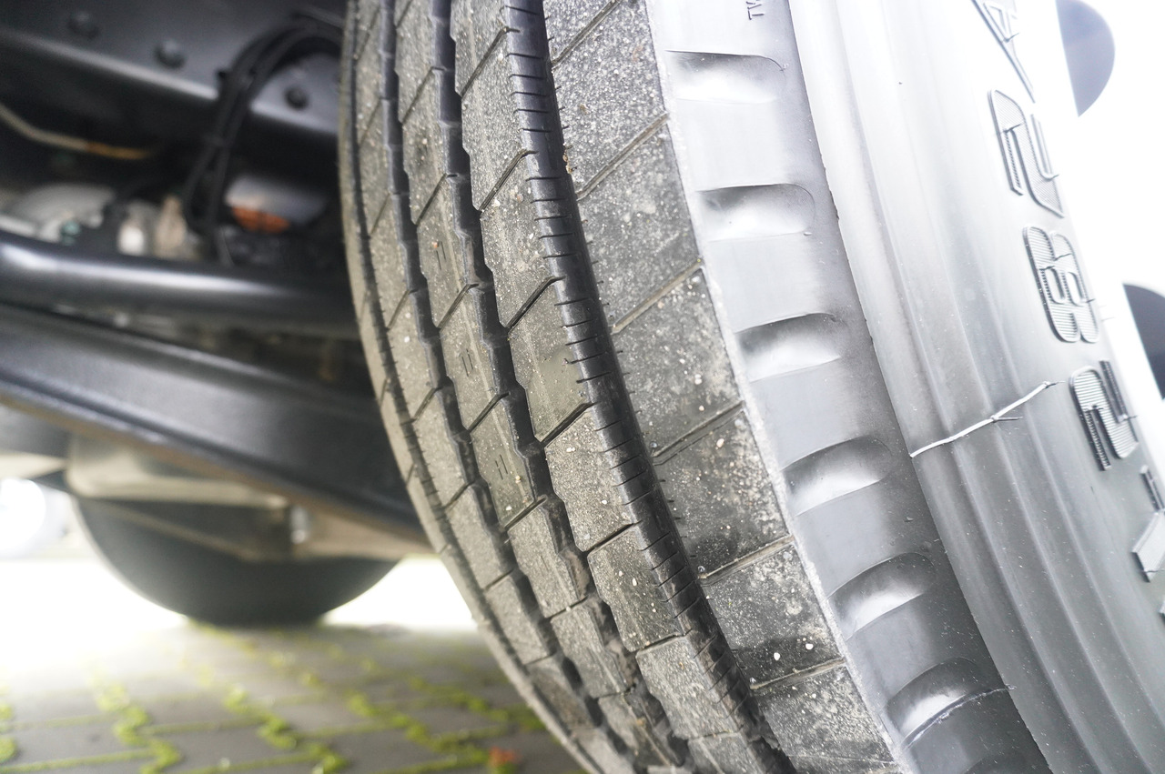 Refrigerator truck MAN TGX 26.480 / 6x2 / Igloocar refrigerator 18 pallets / Thermoking: picture 23 Refrigerator truck MAN TGX 26.480 / 6x2 / Igloocar refrigerator 18 pallets / Thermoking: picture 23