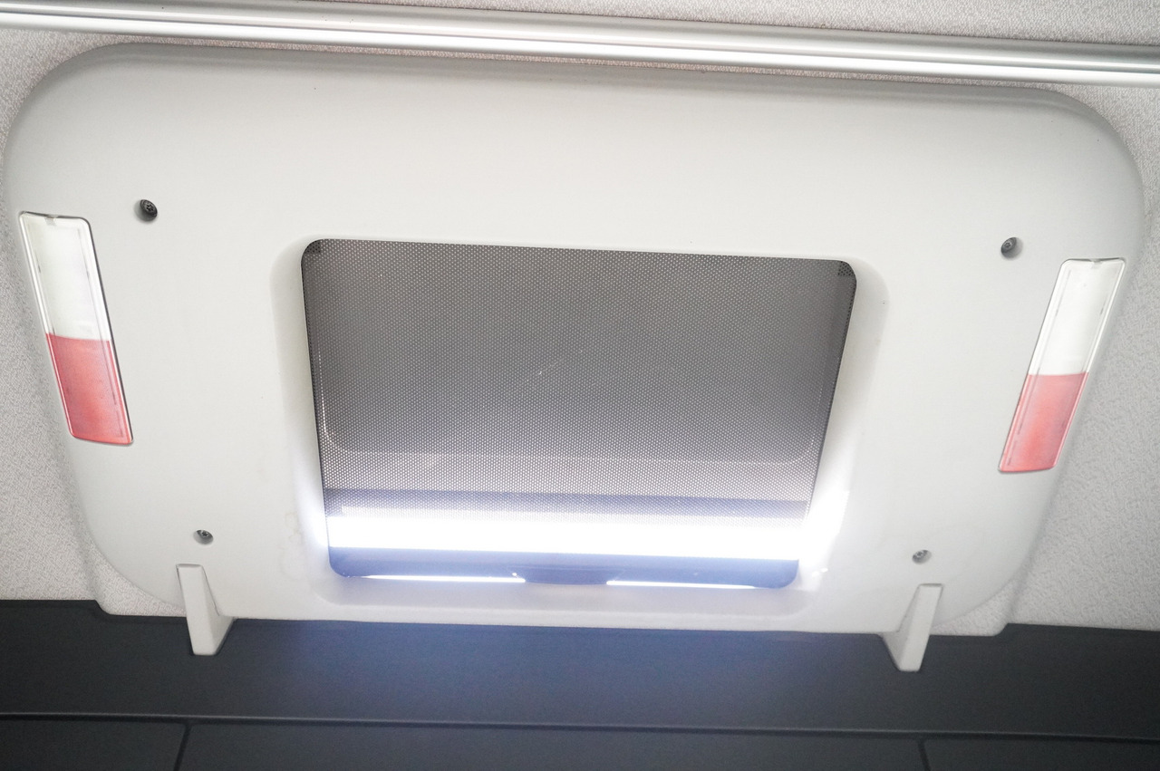 Refrigerator truck MAN TGX 26.480 / 6x2 / Igloocar refrigerator 18 pallets / Thermoking: picture 19 Refrigerator truck MAN TGX 26.480 / 6x2 / Igloocar refrigerator 18 pallets / Thermoking: picture 19