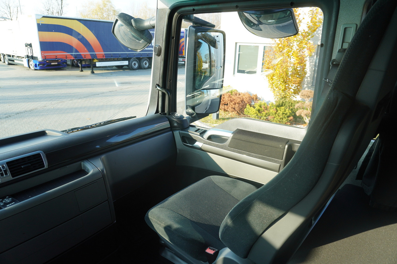 Refrigerator truck MAN TGX 26.480 / 6x2 / Igloocar refrigerator 18 pallets / Thermoking: picture 17 Refrigerator truck MAN TGX 26.480 / 6x2 / Igloocar refrigerator 18 pallets / Thermoking: picture 17