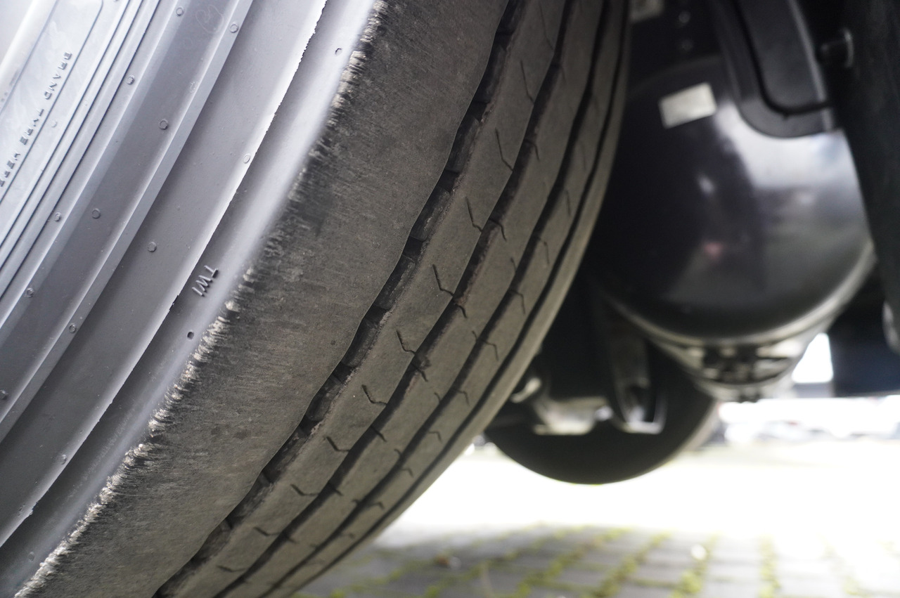 Refrigerator truck MAN TGX 26.480 / 6x2 / Igloocar refrigerator 18 pallets / Thermoking: picture 25 Refrigerator truck MAN TGX 26.480 / 6x2 / Igloocar refrigerator 18 pallets / Thermoking: picture 25