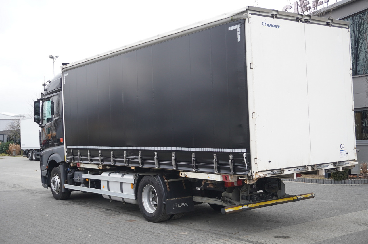 MERCEDES-BENZ Actros 1840 E6 4×2 / Lounge chair / Krone curtainsider superstructure - Curtainsider truck: picture 4 MERCEDES-BENZ Actros 1840 E6 4×2 / Lounge chair / Krone curtainsider superstructure - Curtainsider truck: picture 4