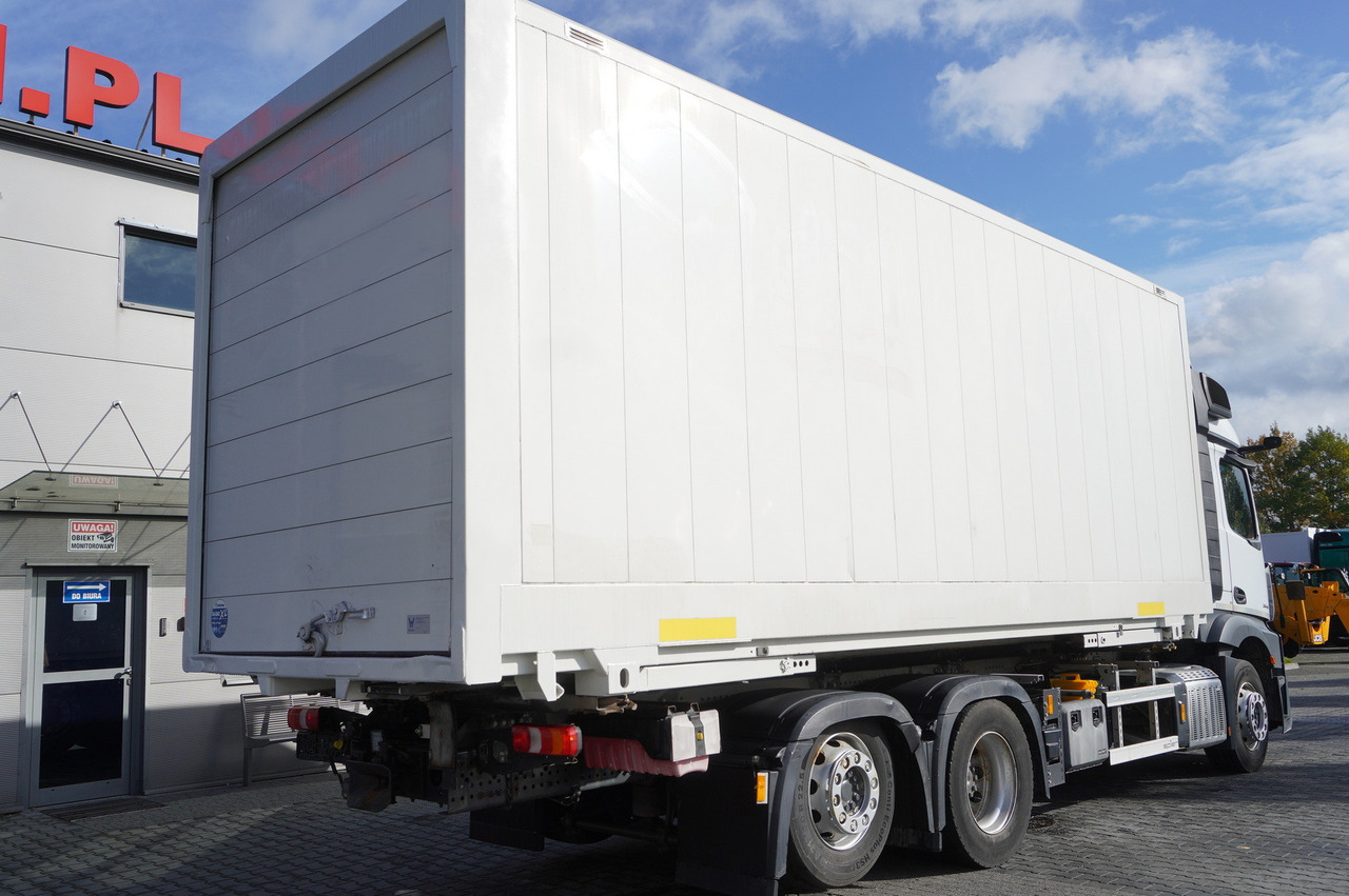 MERCEDES-BENZ Actros 2545 MP5 / KRONE 18 EPAL box body / ADR AT - Refrigerator truck: picture 2 MERCEDES-BENZ Actros 2545 MP5 / KRONE 18 EPAL box body / ADR AT - Refrigerator truck: picture 2