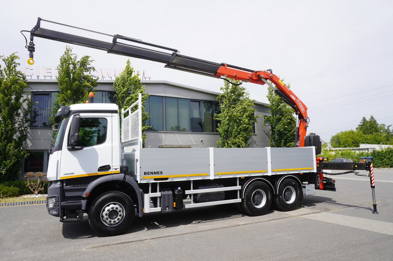 MERCEDES-BENZ Arocs 2633 flatbed truck / Crane FASSI F155A.0.23 / REMOTE CONTROL / 230,000 km - Crane truck: picture 3 MERCEDES-BENZ Arocs 2633 flatbed truck / Crane FASSI F155A.0.23 / REMOTE CONTROL / 230,000 km - Crane truck: picture 3