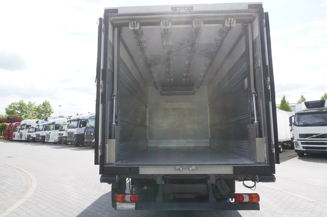 MERCEDES-BENZ Atego 1021 / Lamberet meat hook refrigerator / Carcass elevator 1000 kg / Thermoking T800 R - Refrigerator truck, Crane truck: picture 5 MERCEDES-BENZ Atego 1021 / Lamberet meat hook refrigerator / Carcass elevator 1000 kg / Thermoking T800 R - Refrigerator truck, Crane truck: picture 5