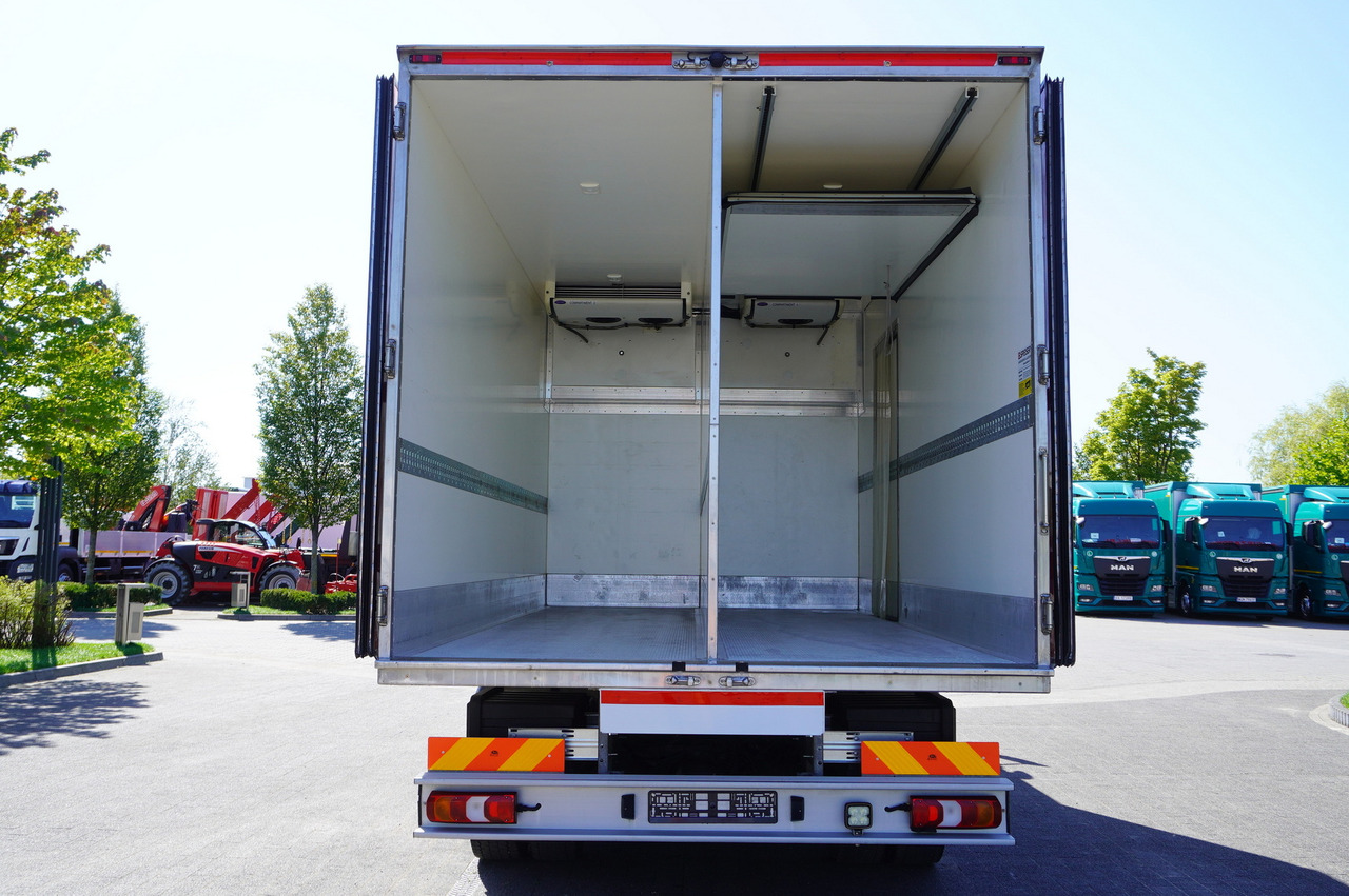 MERCEDES-BENZ Atego 1223 / Bitemperature Refrigerator 12 EPAL / Full ADR / Sleeper cab / 175 tho. km - Refrigerator truck: picture 5 MERCEDES-BENZ Atego 1223 / Bitemperature Refrigerator 12 EPAL / Full ADR / Sleeper cab / 175 tho. km - Refrigerator truck: picture 5