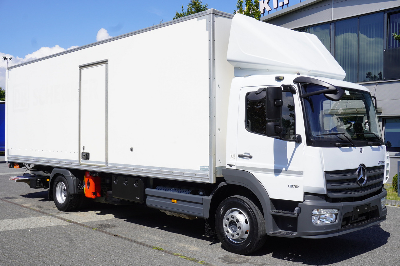 MERCEDES-BENZ Atego 1318 E6 / 20 pallet container / lift / 90 thousand km !!! - Box truck: picture 1 MERCEDES-BENZ Atego 1318 E6 / 20 pallet container / lift / 90 thousand km !!! - Box truck: picture 1