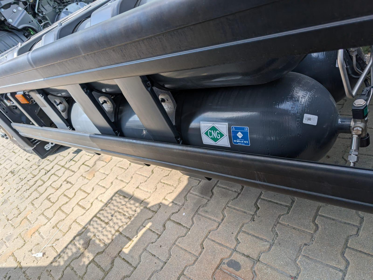 Leasing of SCANIA P 340 B6x2*4NA / chassis frame / steering axle / CNG / large cab / 8 units SCANIA P 340 B6x2*4NA / chassis frame / steering axle / CNG / large cab / 8 units: picture 11 Leasing of SCANIA P 340 B6x2*4NA / chassis frame / steering axle / CNG / large cab / 8 units SCANIA P 340 B6x2*4NA / chassis frame / steering axle / CNG / large cab / 8 units: picture 11