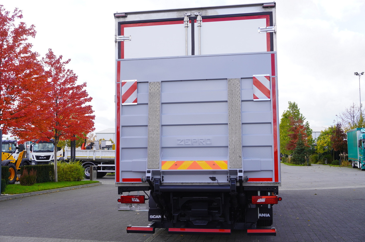 SCANIA R500 E6 6x2 / Lecapitaine 21 EPAL refrigerator / Carrier Supra 1150 / 2021 / steered axle - Refrigerator truck: picture 3 SCANIA R500 E6 6x2 / Lecapitaine 21 EPAL refrigerator / Carrier Supra 1150 / 2021 / steered axle - Refrigerator truck: picture 3