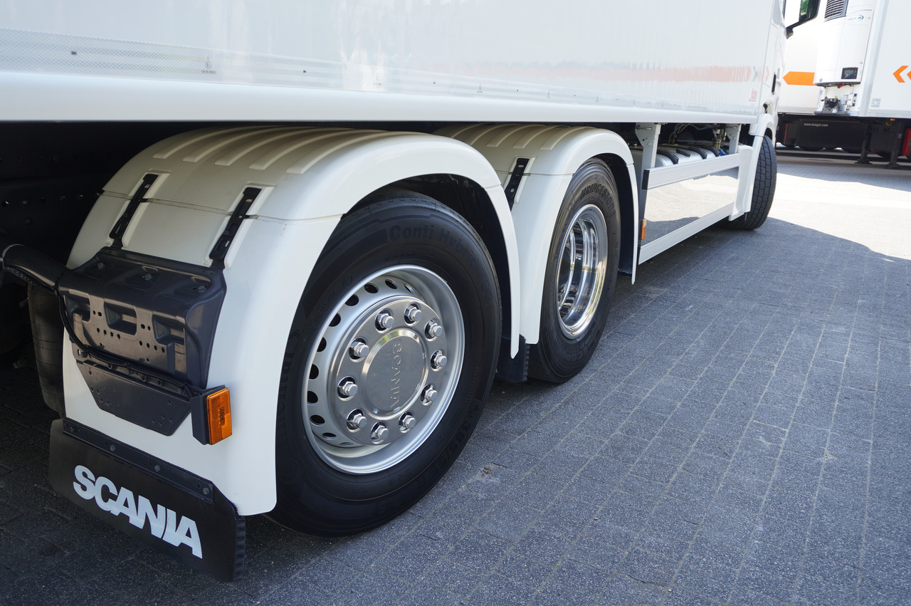 Refrigerator truck for transportation of meat SCANIA R500 Hook-Up Refrigerated Truck KIESLING 20 EPAL / Carrier Supra 1250 Silent: picture 14