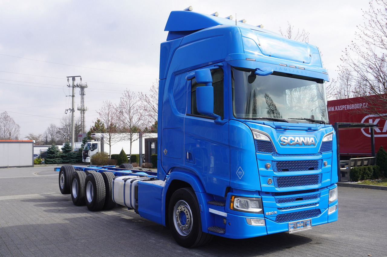 SCANIA R650 V8 / 650 HP/ frame 8.8 m / steered 4th axle - Crane truck: picture 5 SCANIA R650 V8 / 650 HP/ frame 8.8 m / steered 4th axle - Crane truck: picture 5