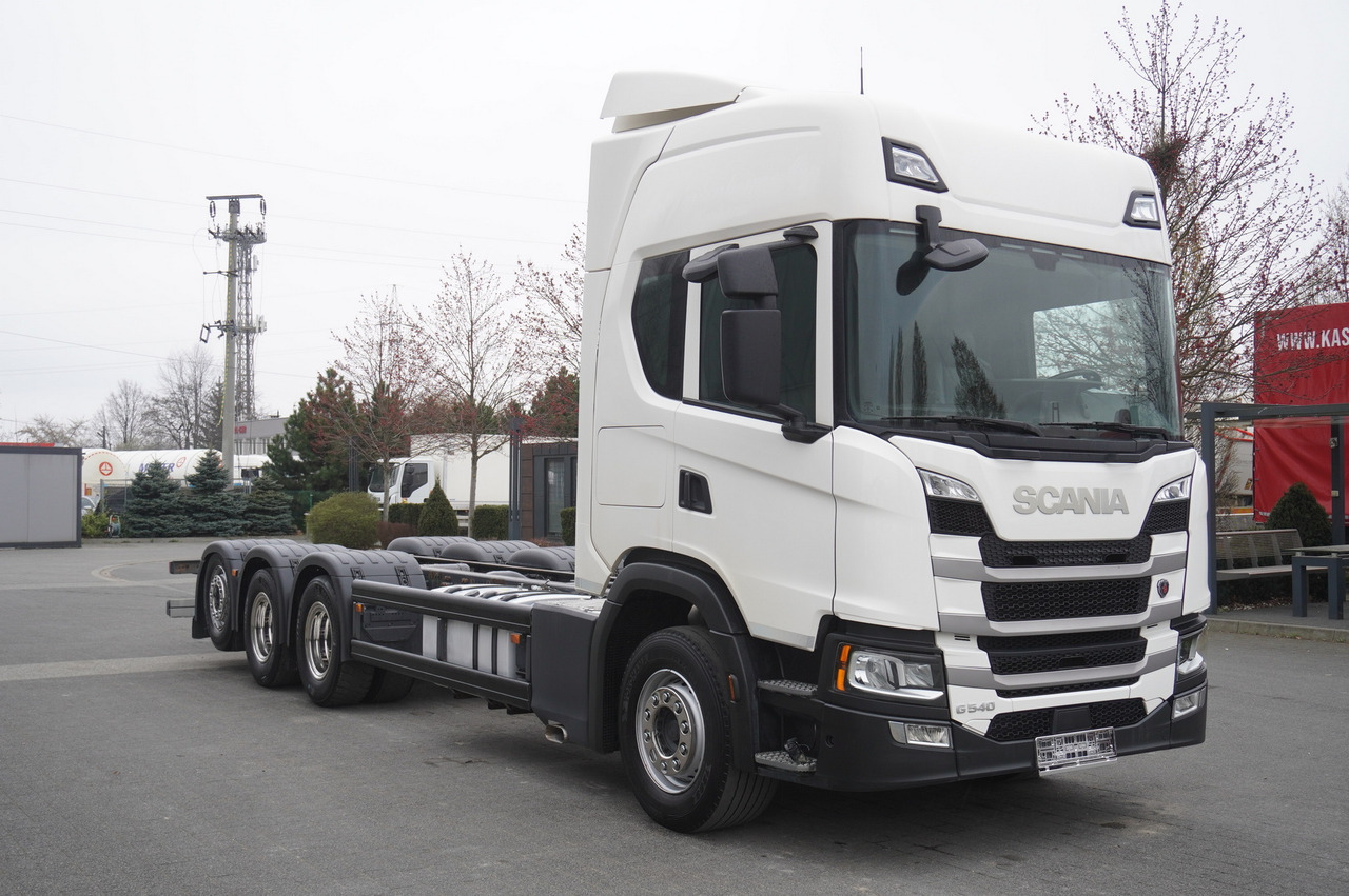 Scania G540 8x4 / Chassis 8.7 m / Steered axle / 2021 - Cab chassis truck: picture 1 Scania G540 8x4 / Chassis 8.7 m / Steered axle / 2021 - Cab chassis truck: picture 1