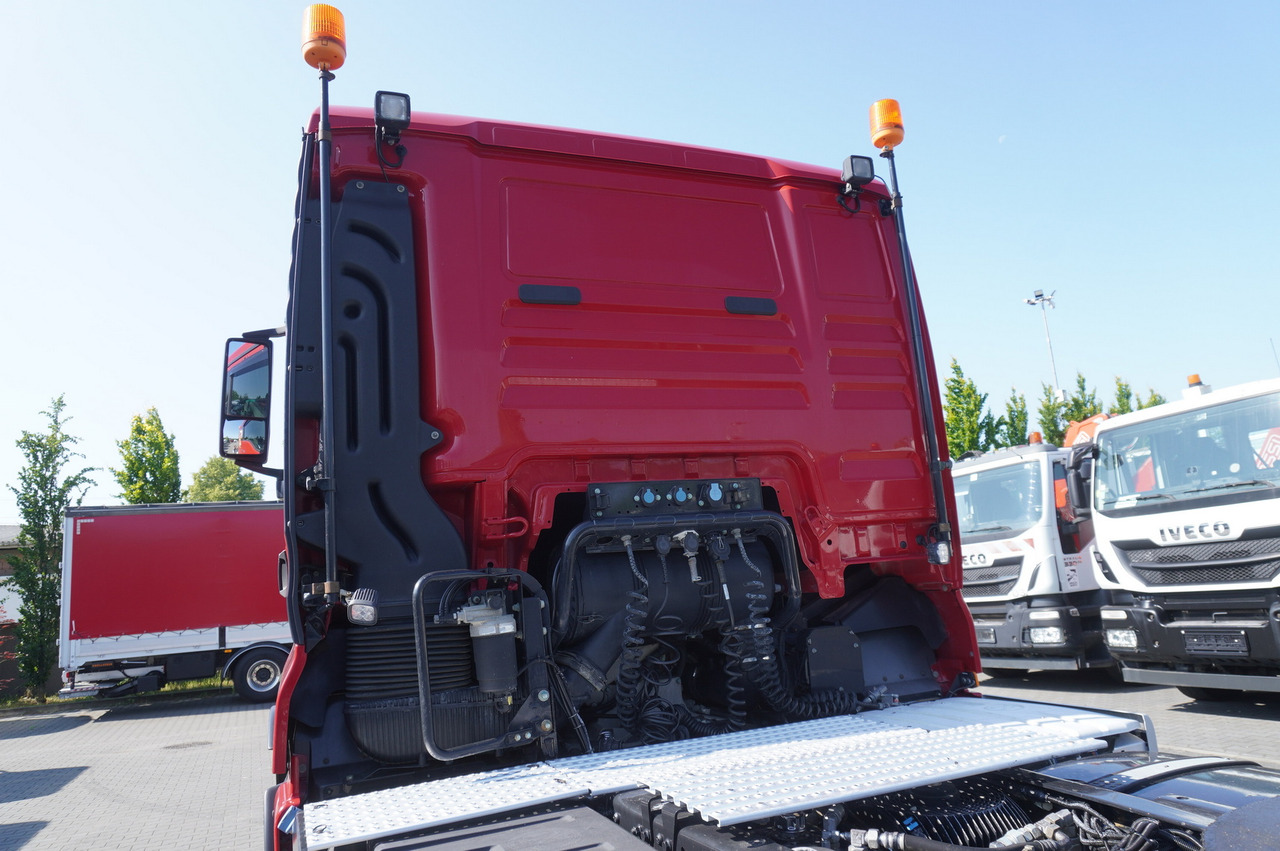 Tractor unit MAN TGX 18.510 4x4 tractor unit / 510 HP / Sleeper cab: picture 8