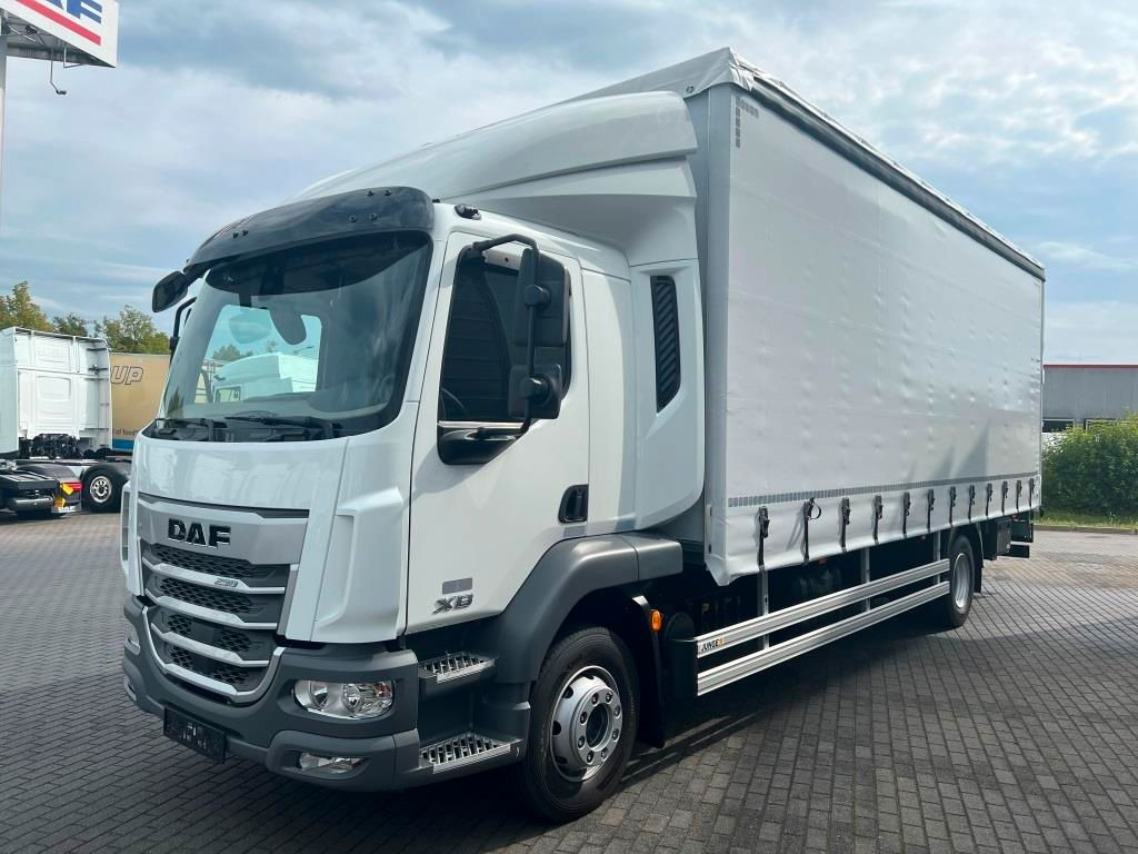 DAF XB 290 FA 16t Junge Curtainsider LBW 1.5 to. AHK - Curtainsider truck: picture 2 DAF XB 290 FA 16t Junge Curtainsider LBW 1.5 to. AHK - Curtainsider truck: picture 2