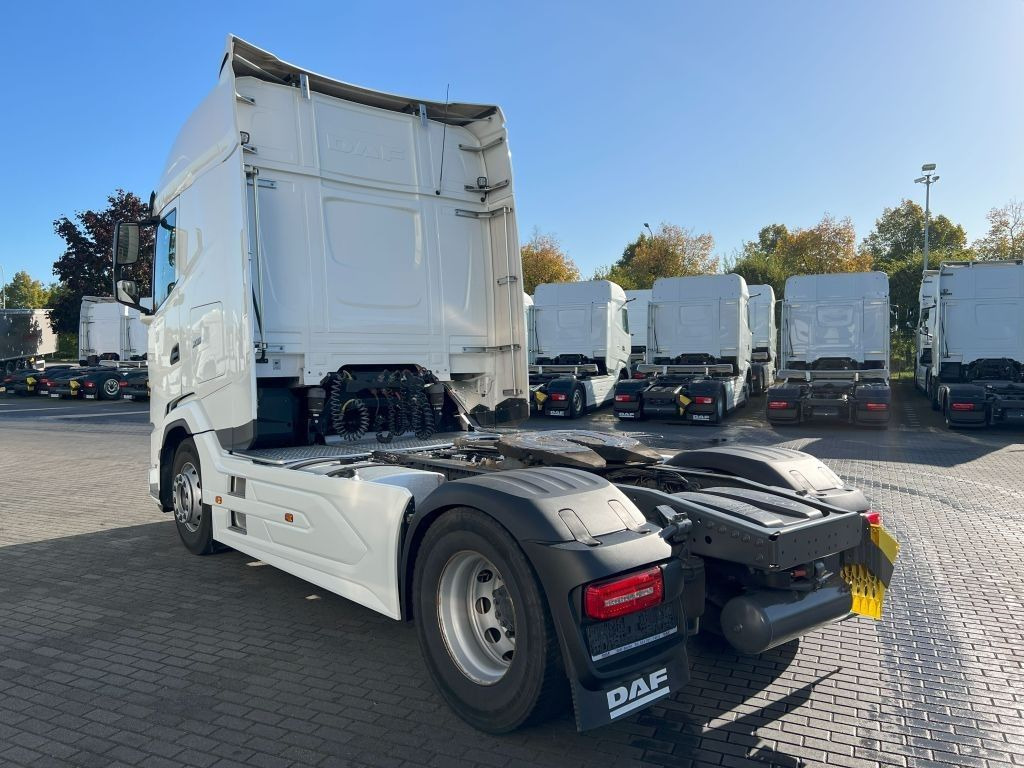 DAF XG 480 FT TraXon Intarder 2xTank Hydraulikanlage - Tractor unit: picture 3 DAF XG 480 FT TraXon Intarder 2xTank Hydraulikanlage - Tractor unit: picture 3