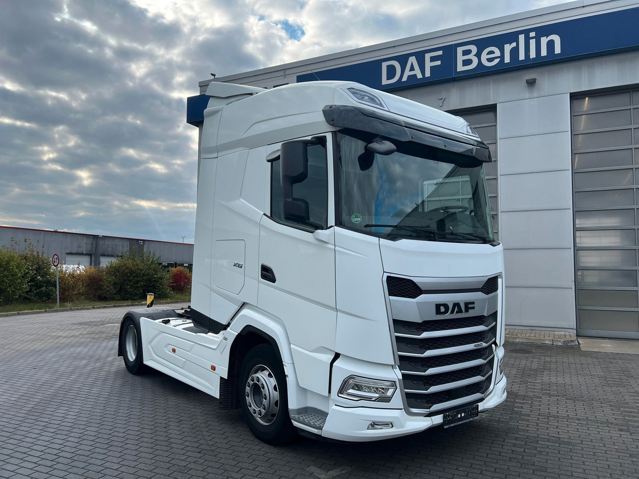 DAF XG 480 FT TraXon ZF-Intarder 2x Tank 1.195 Liter - Tractor unit: picture 1 DAF XG 480 FT TraXon ZF-Intarder 2x Tank 1.195 Liter - Tractor unit: picture 1