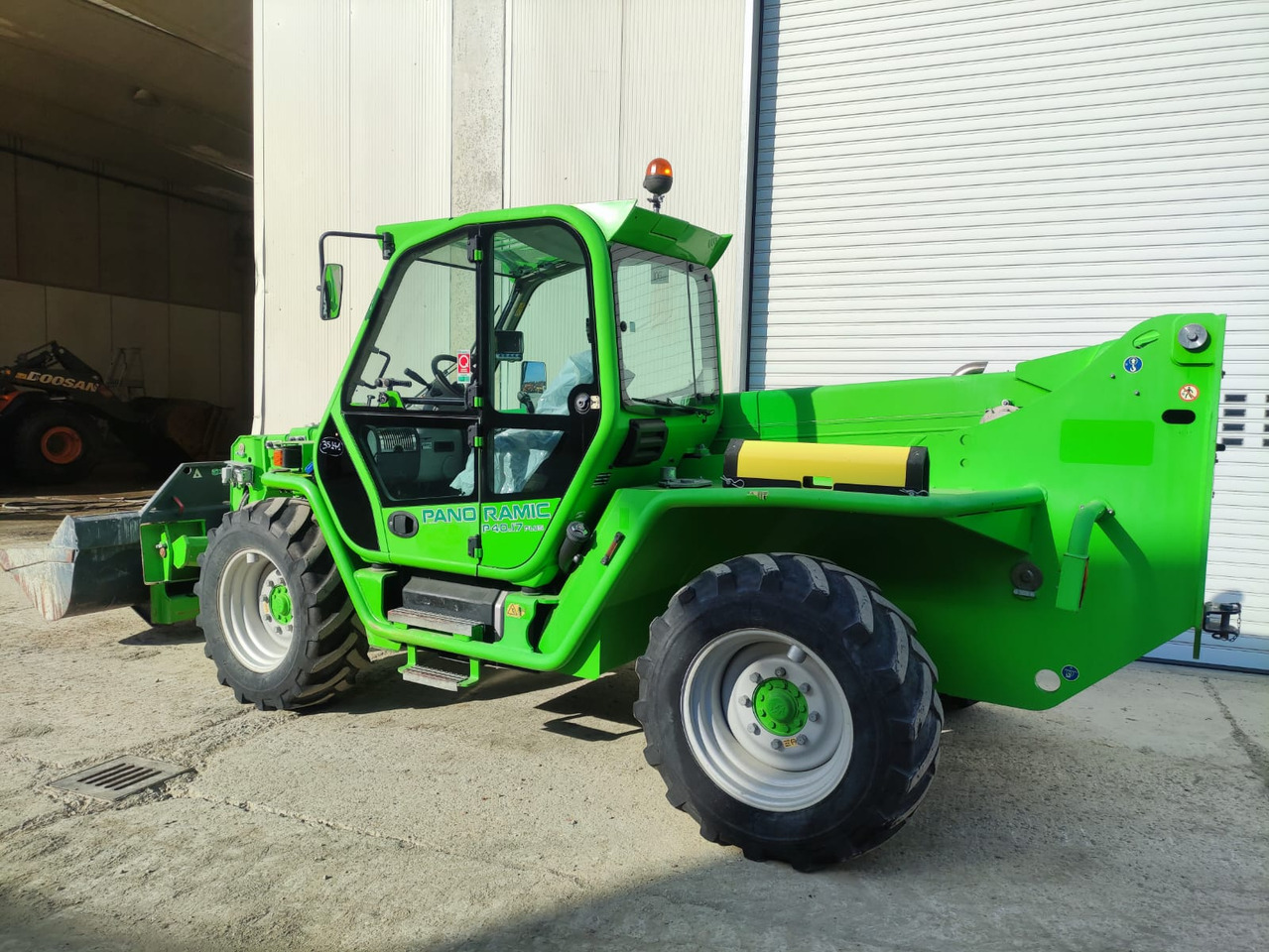 MERLO P.4017 - Telescopic handler: picture 4 MERLO P.4017 - Telescopic handler: picture 4