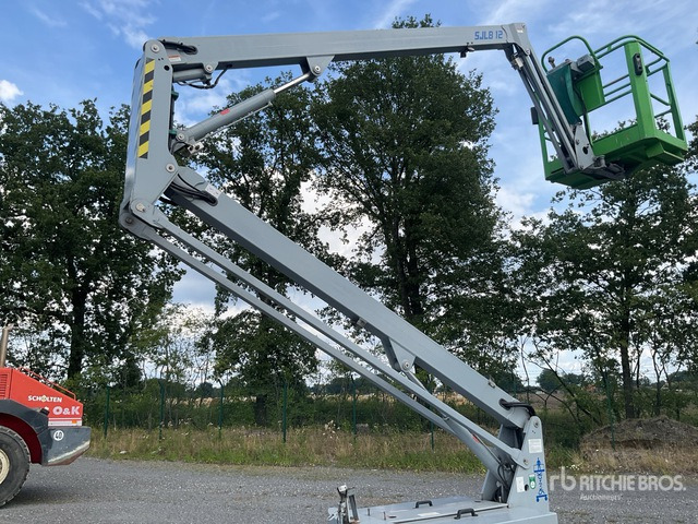 2000 Skyjack SJ12 2WD Electric Articulating Boom Lift - Articulated boom: picture 5 2000 Skyjack SJ12 2WD Electric Articulating Boom Lift - Articulated boom: picture 5